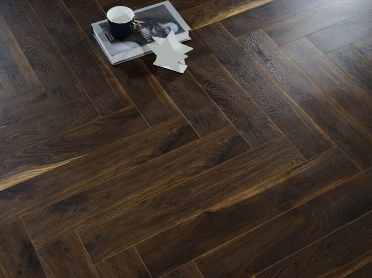 517 Дуб Винчестер Lamiwood Chester herringbone 12мм