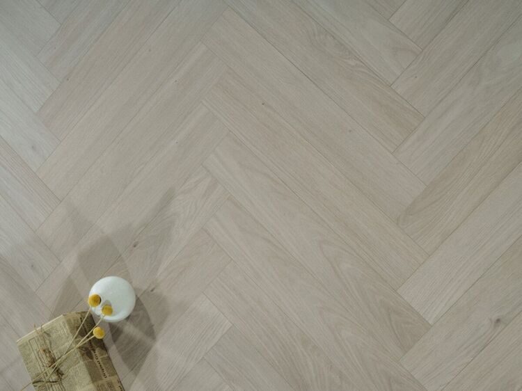 520 Дуб Бостон Lamiwood Chester herringbone 12мм