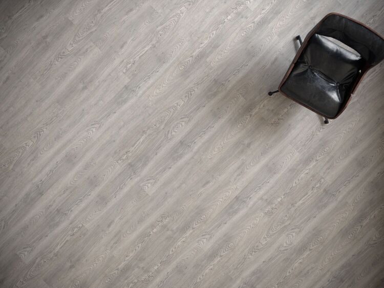 FF-1340 Дуб Норвик Light Fine Floor